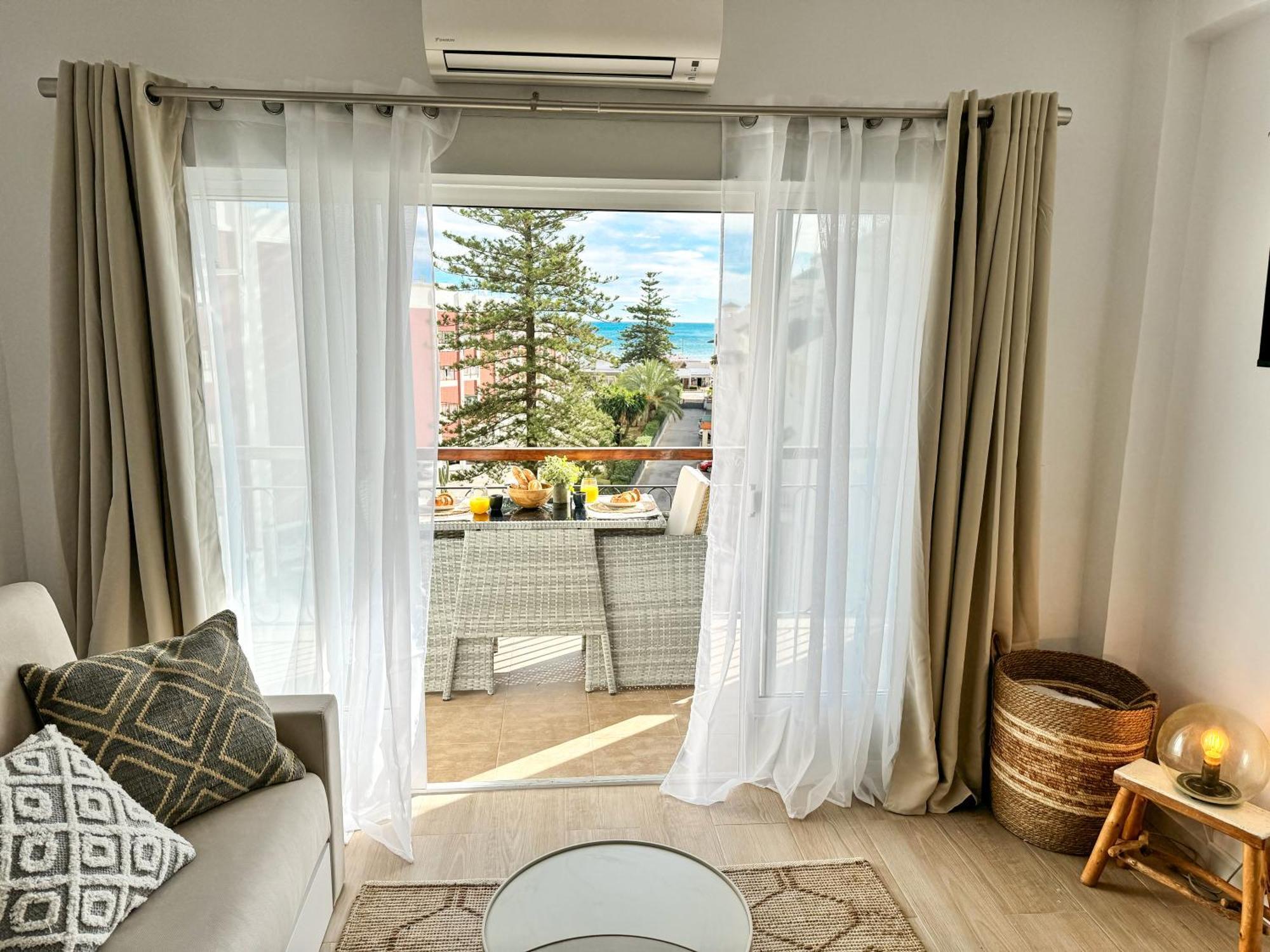 Studio Hola Arenal Platja de Larenal Exterior foto